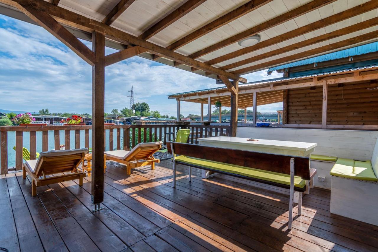 Hakuna Matata Apartments Ulcinj Bagian luar foto