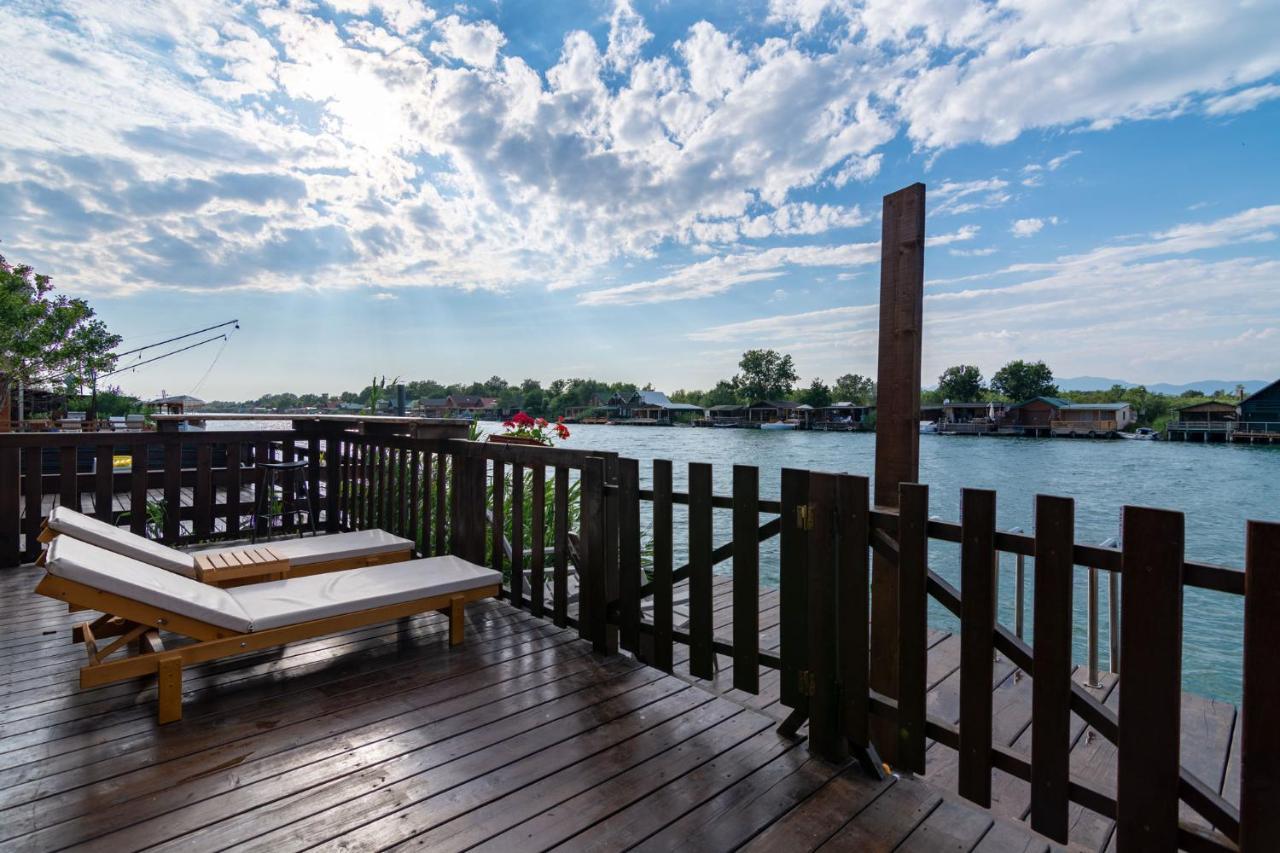 Hakuna Matata Apartments Ulcinj Bagian luar foto